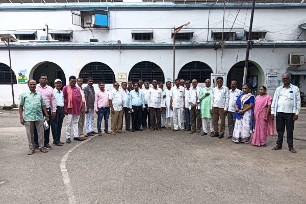 दी बुद्धिस्ट सोसायटी ऑफ इंडीया सोशल फोरमतर्फे मुख्यमंत्र्यांना निवेदन       